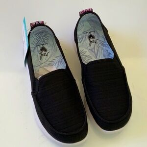 Women’s slip-on shoes